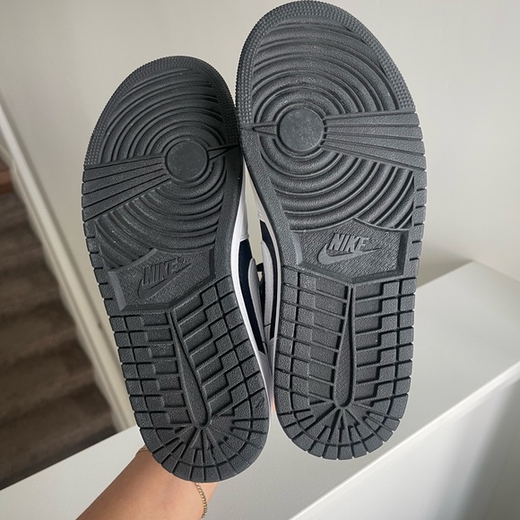 Women's Air Jordan 1 Low SE Homage - Picture 8 of 8